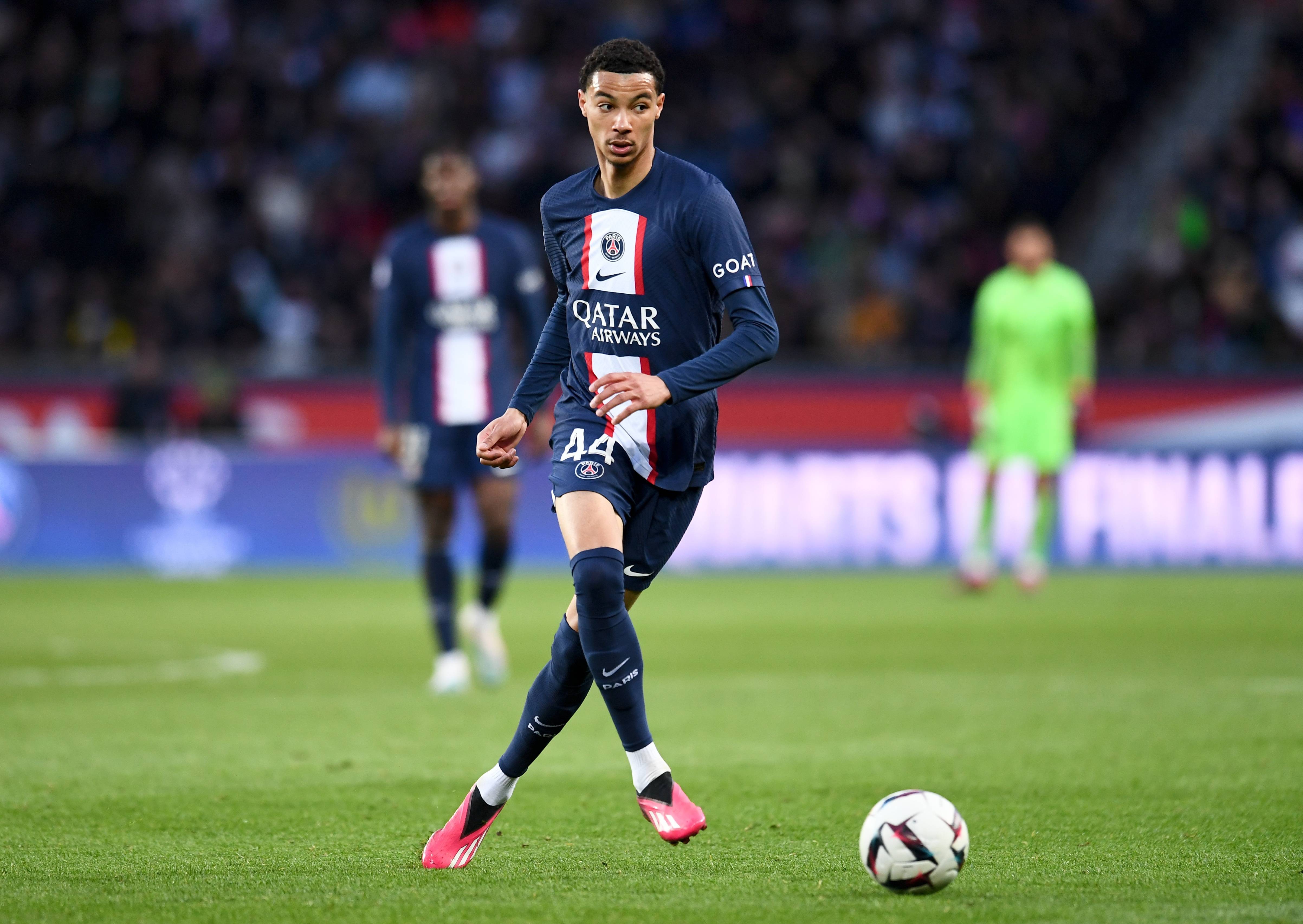 关于法兰克福球员表现出色，以出色实力赢得比赛的信息