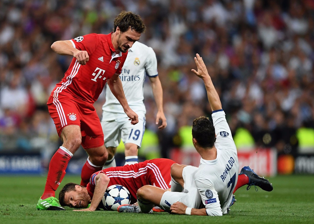 开云体育官方网站-比达尔以进球完成帽子戏法，助球队取胜的简单介绍