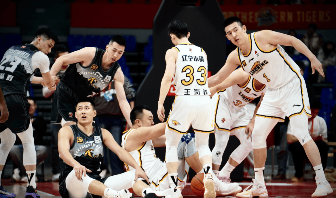 开云体育登录-关于辽宁男篮球员斗志昂扬，拿下关键胜利的信息