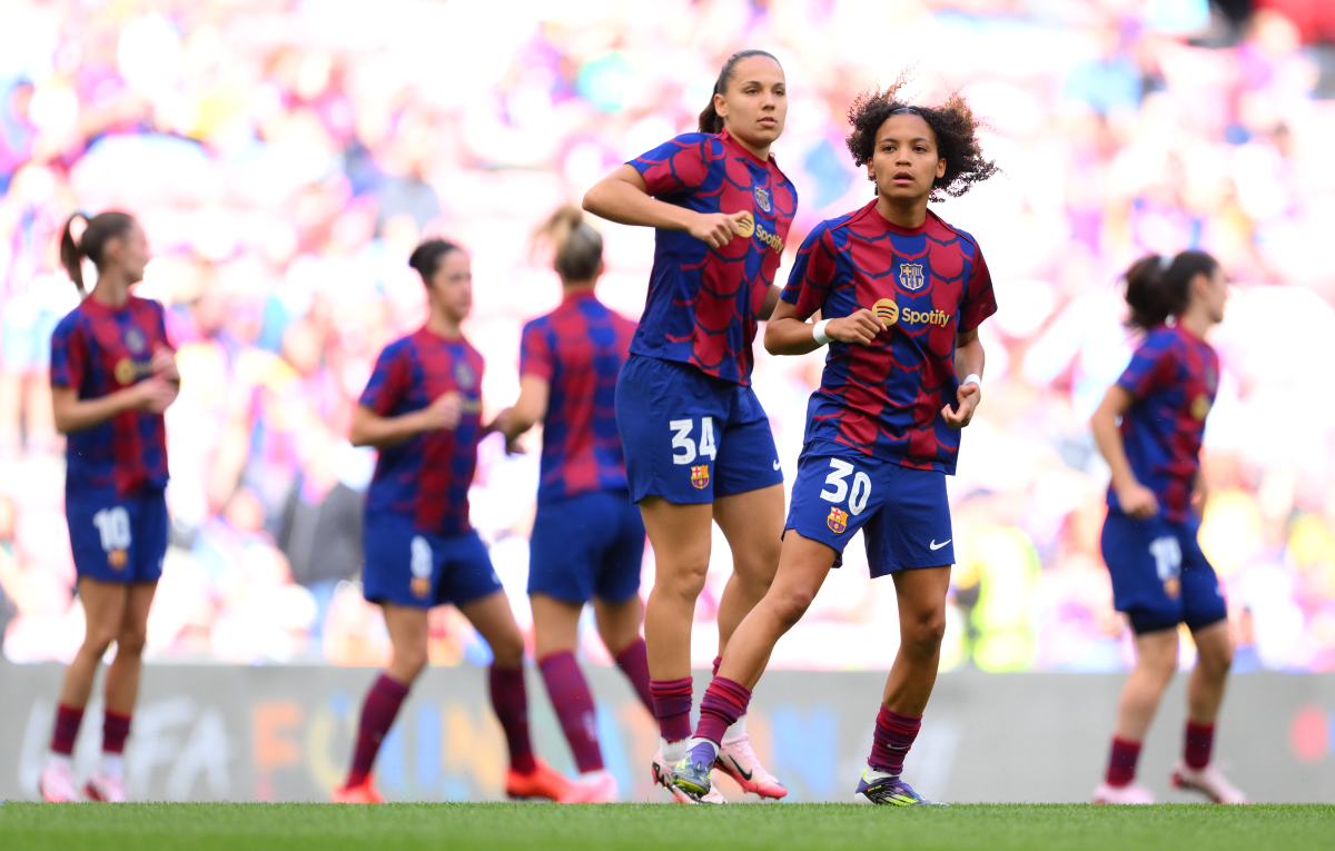 开云体育官网-体育界中，女子球队角逐最高荣誉