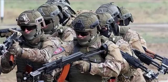 开云体育在线-芬军出击，挑战英格兰队，一场胜负未卜的激战即将爆发！的简单介绍