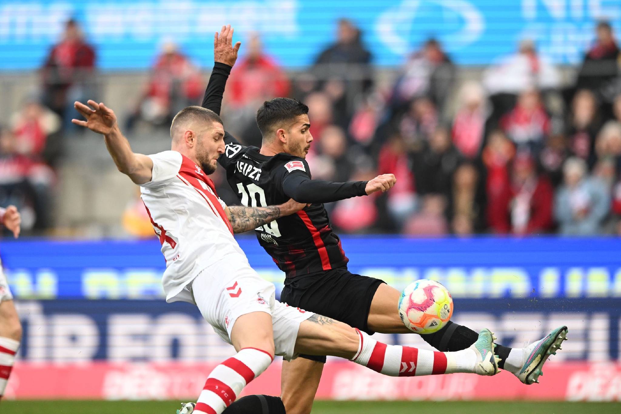 开云体育官网-法兰克福球队在临近比赛中调整阵容