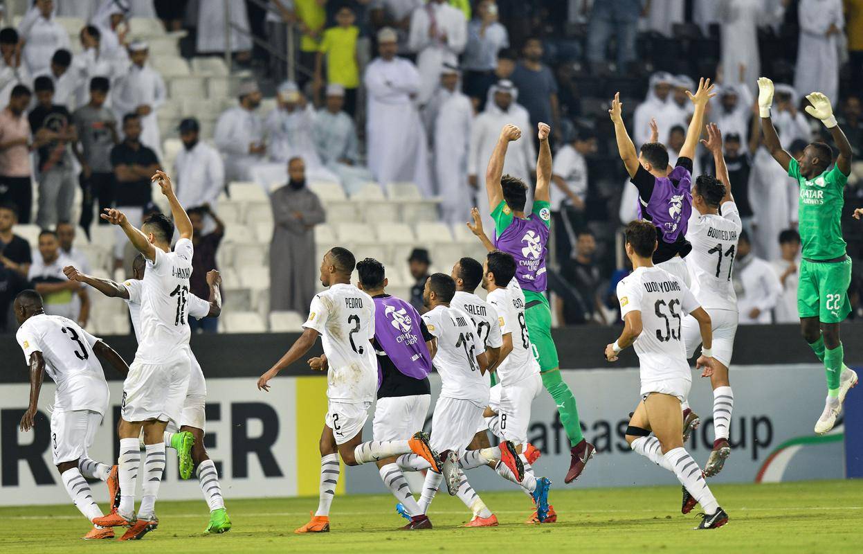 亚冠赛场上各队表现精彩纷呈