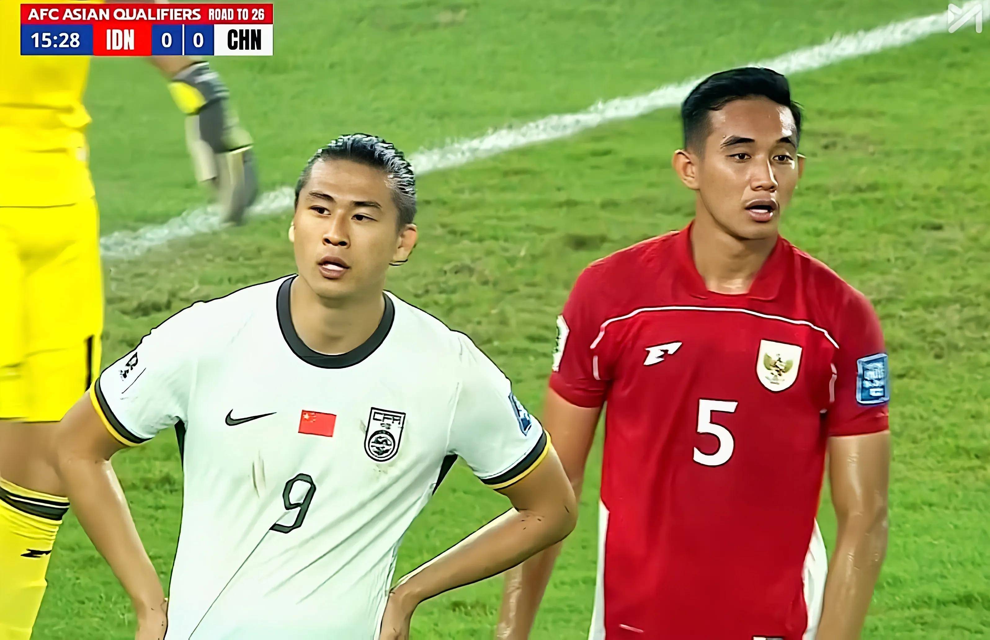 丹麦队顽强抗衡，最终晋级淘汰赛