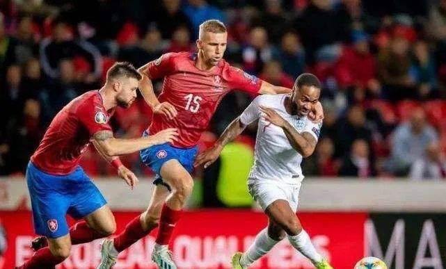 包含欧预赛：斯洛文尼亚队战胜对手，士气高昂！的词条