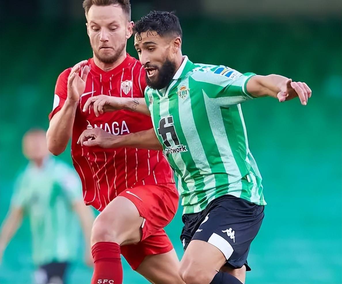 包含格拉纳达客场三连败，遭遇保级形势堪忧的词条