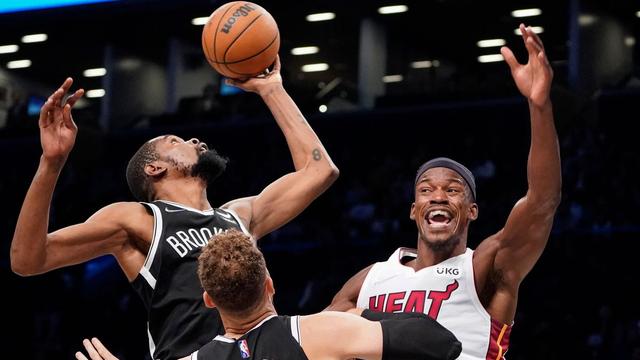 雄鹿vs篮网，两支球队谁能力挫西部勇士