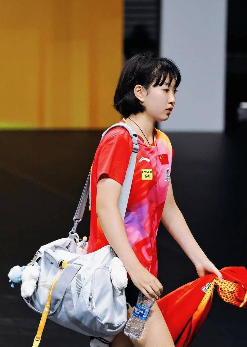 加纳选手在乒乓球比赛中收获金银牌