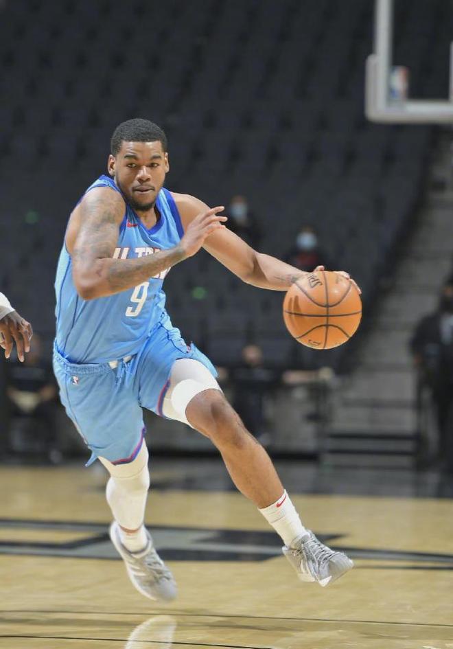 欧洲跳水奇才惊艳亮相，一鸣惊人摘金牌