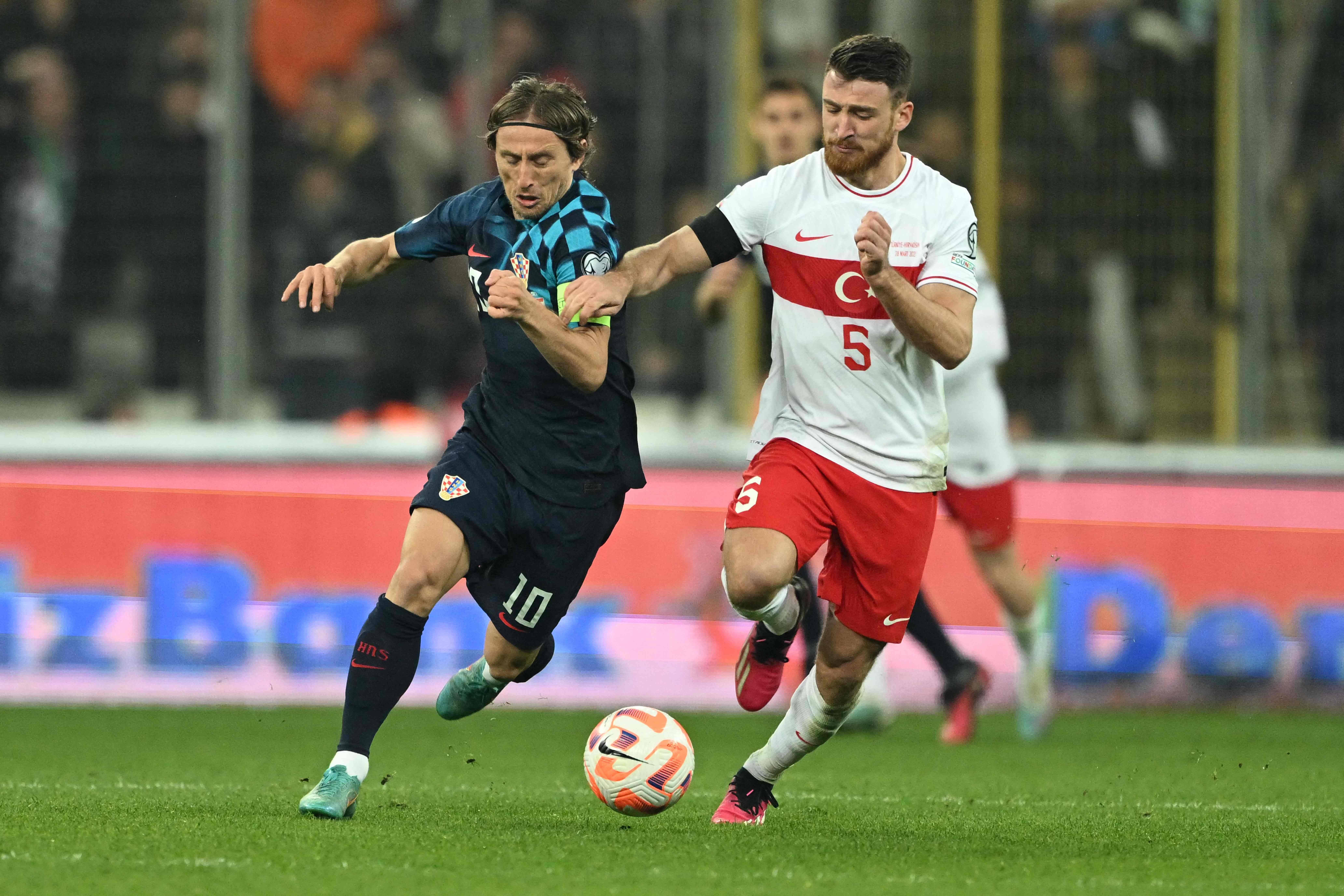 关于德国队面临俱乐部球员参赛问题，欧预赛备受关注的信息