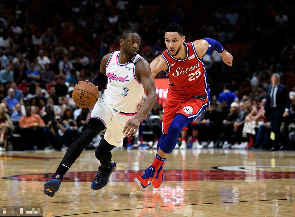 关于逆转胜利，球队全队斗志高昂的信息