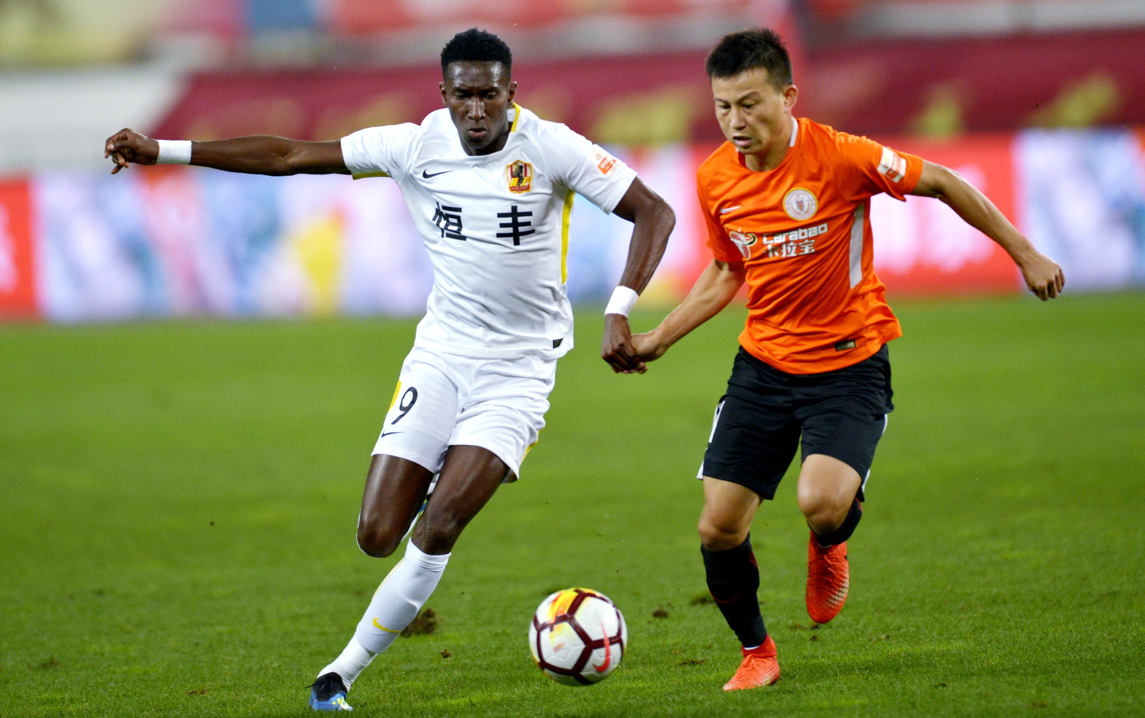 柏林赫塔客场战平弗赖堡，积分榜上仍属中游