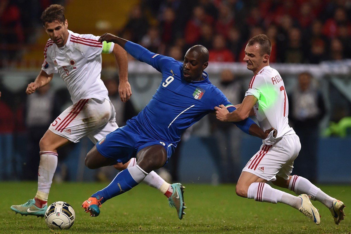 包含欧预赛绝杀瞬间，比赛阵容精彩纷呈的词条