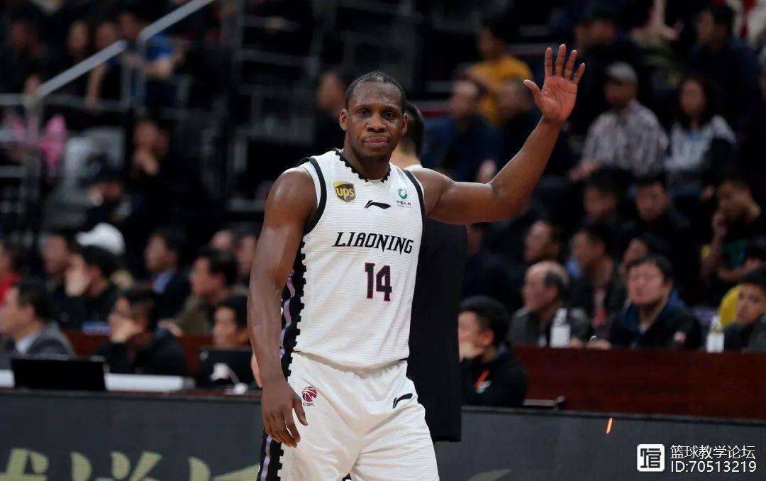 外援重返赛场，瞄准季后赛资格