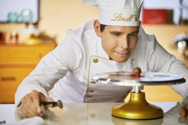 瑞士选手展现出色技艺，引领激动