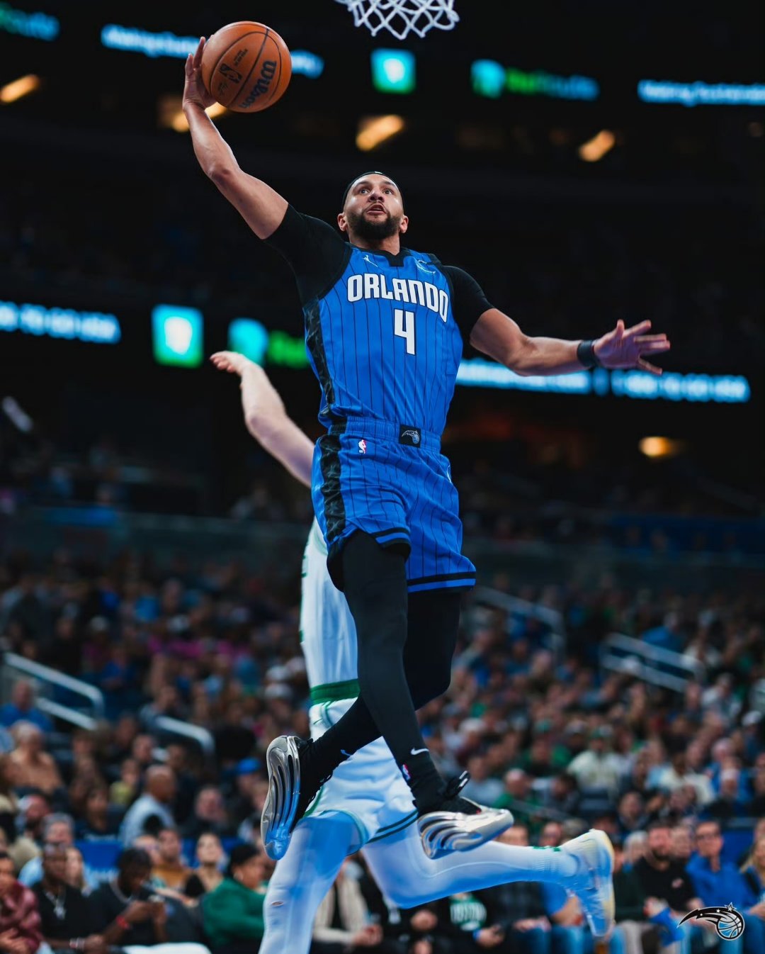 凯尔特人成功阻击魔术，兰韦特砍下全对数