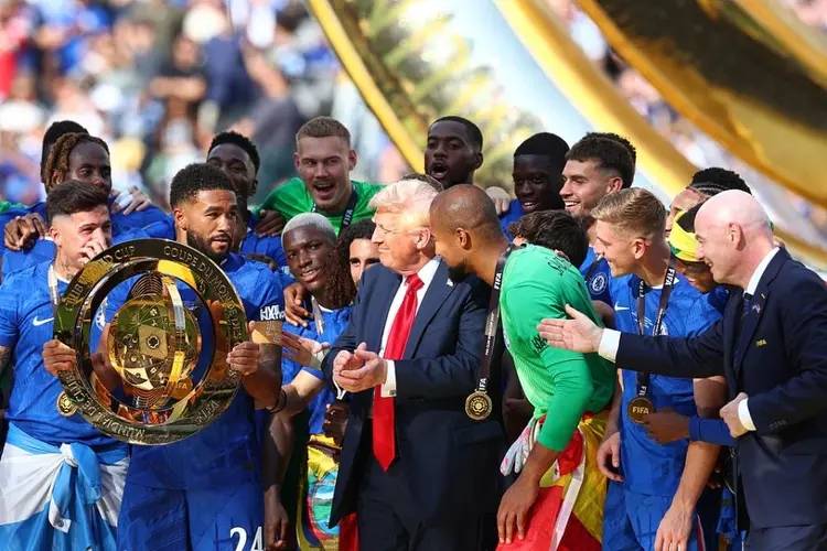 关于塞拉利昂球员荣膺表现最佳奖杯的信息