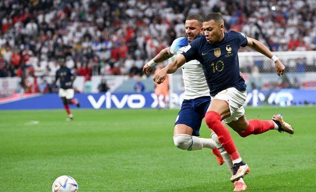 爱沙尼亚队在欧锦赛中突围成功，晋级