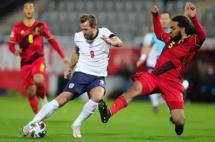 斯洛伐克高位压迫，备战淘汰赛抢位