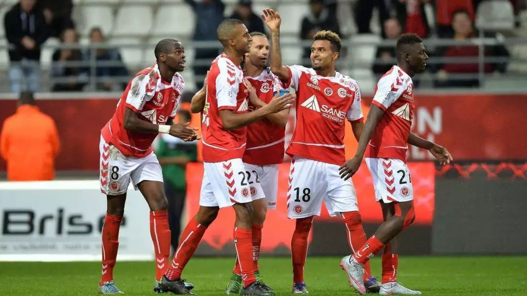 斯特拉斯堡队取得梦幻开局，赛季开门红