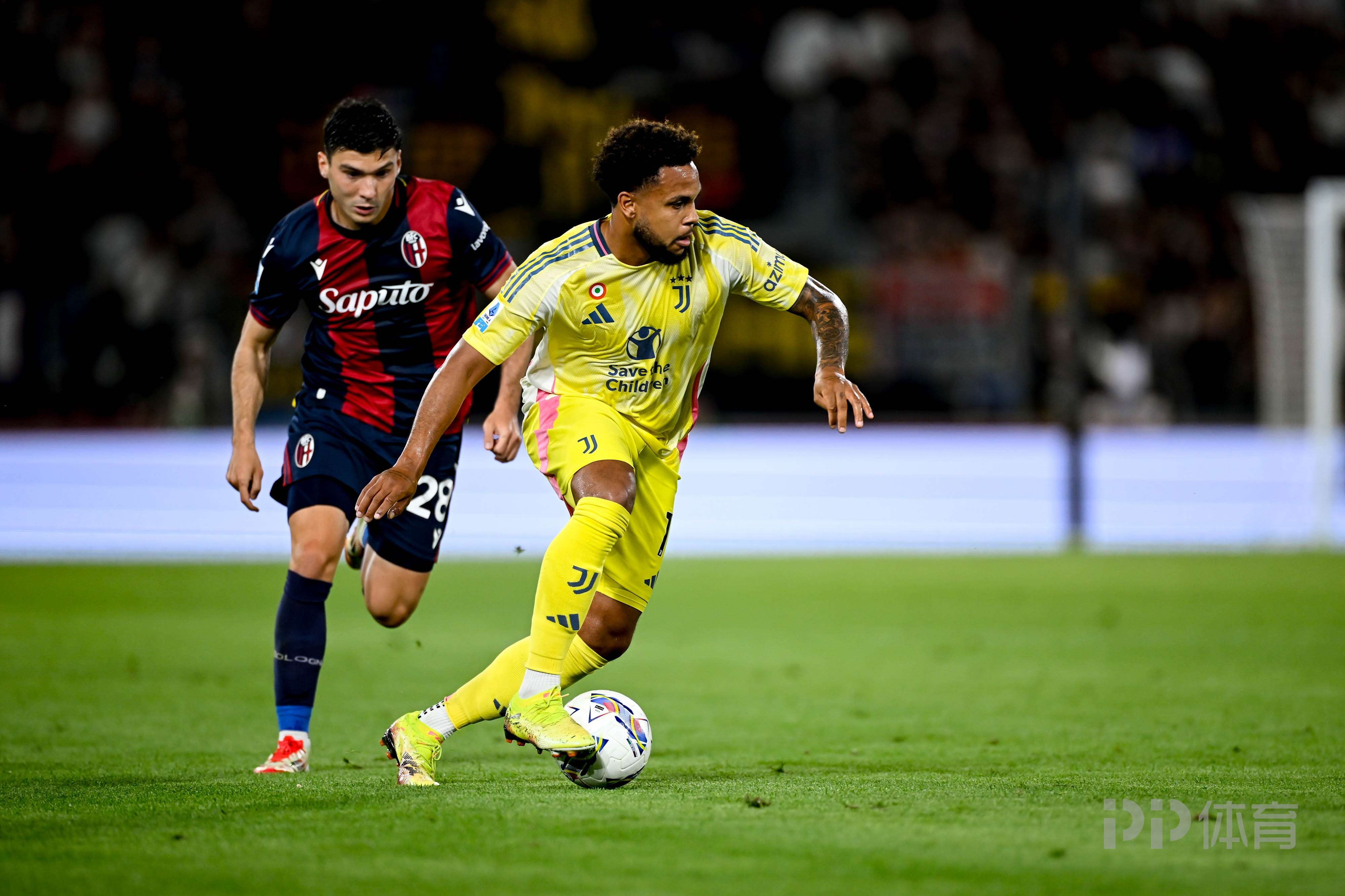 开云体育中国-尤文图斯客场扳平，无缘晋级淘汰赛