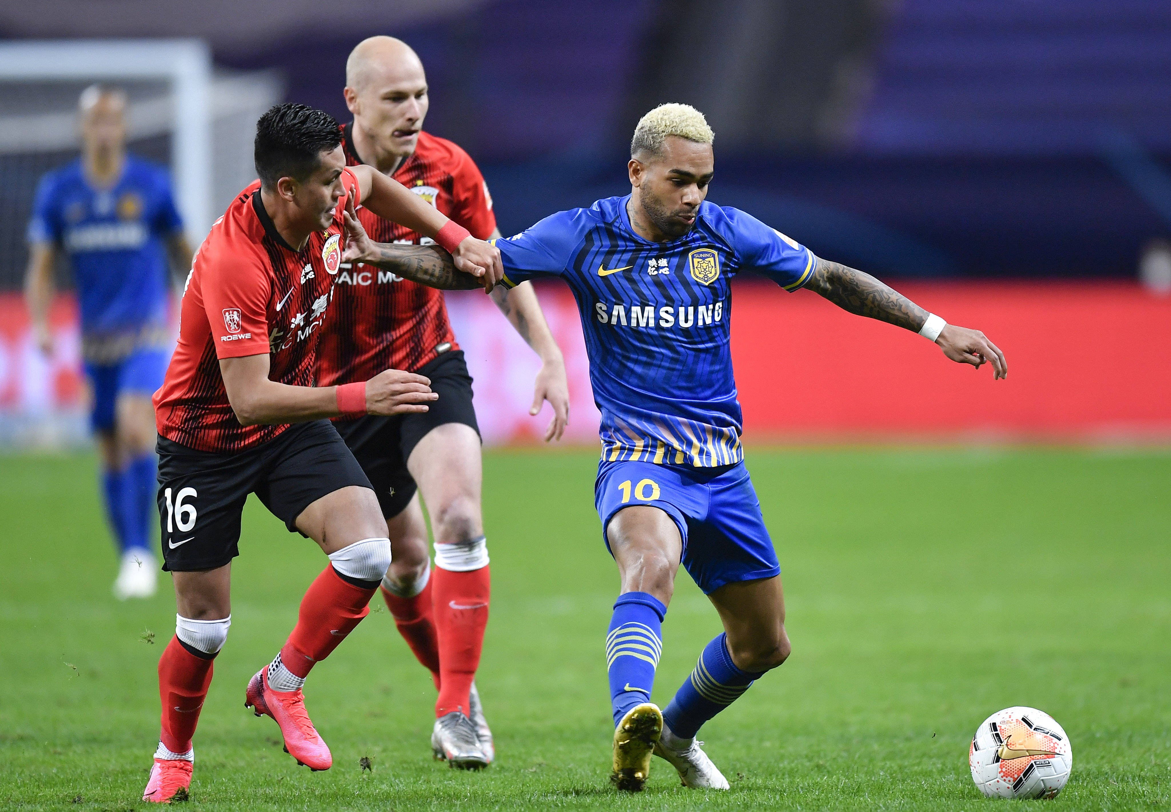 江苏苏宁进攻火力全开，领跑前列的简单介绍