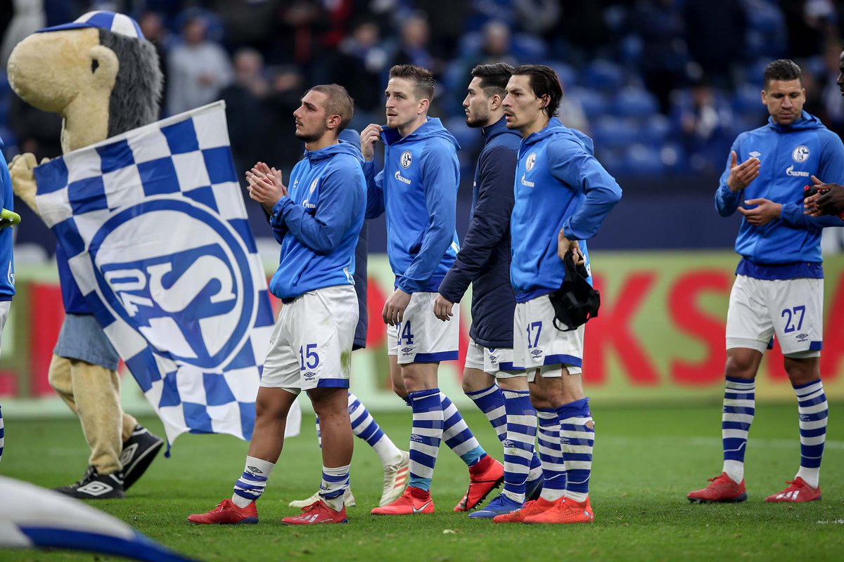 沙尔克主场水货，遗憾无缘欧冠半决赛，球迷痛心的简单介绍