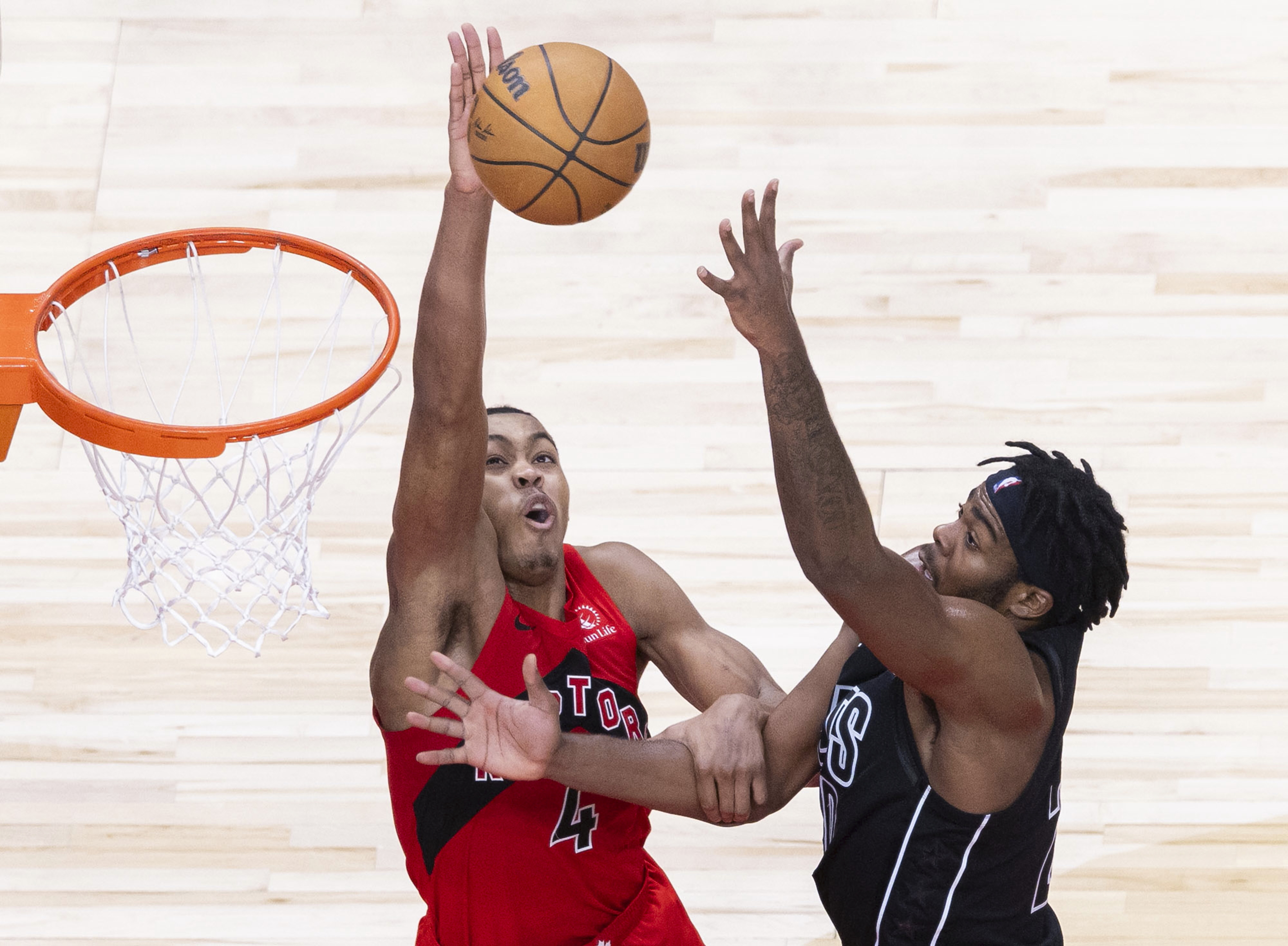 开云体育中国-猛龙逆转76人，生死战晋级东部决赛的简单介绍