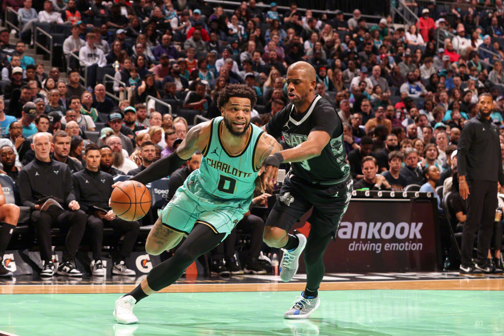 黄蜂队惨败爵士，遭遇五连败的简单介绍