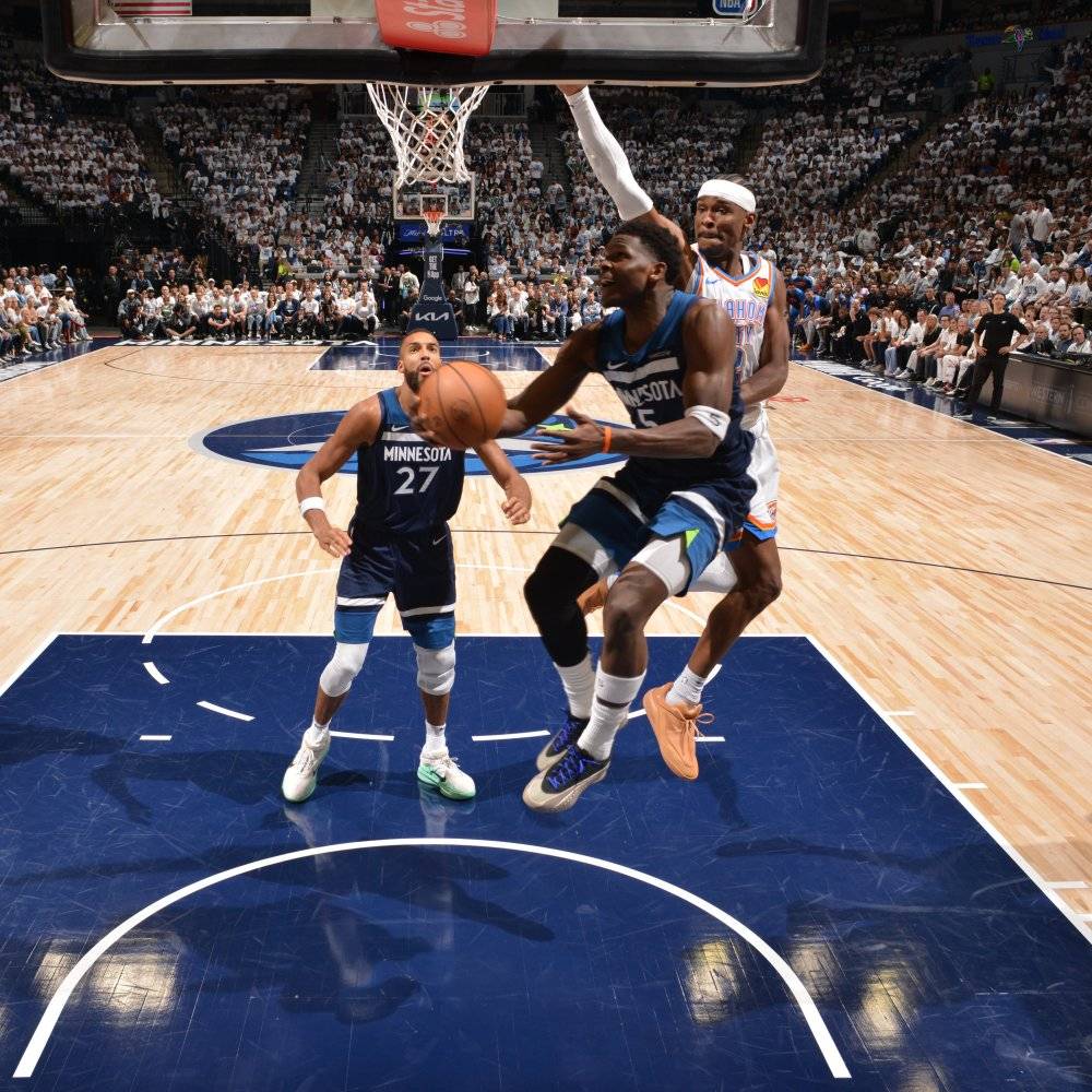 开云体育入口-森林狼队实力强大，季后赛表现受球迷瞩目