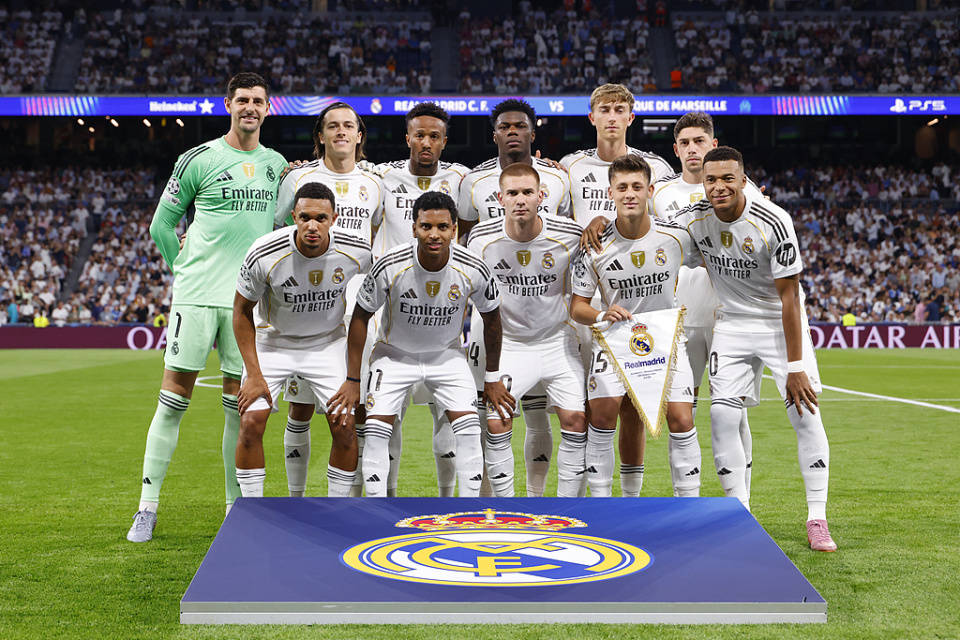 皇马中场核心发挥稳定，率领国家队晋级欧锦赛