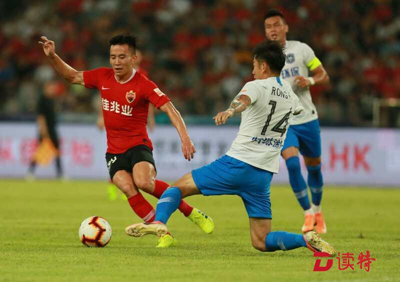 开云体育在线-深圳佳兆业主场不敌对手，连续两轮不胜形势严峻