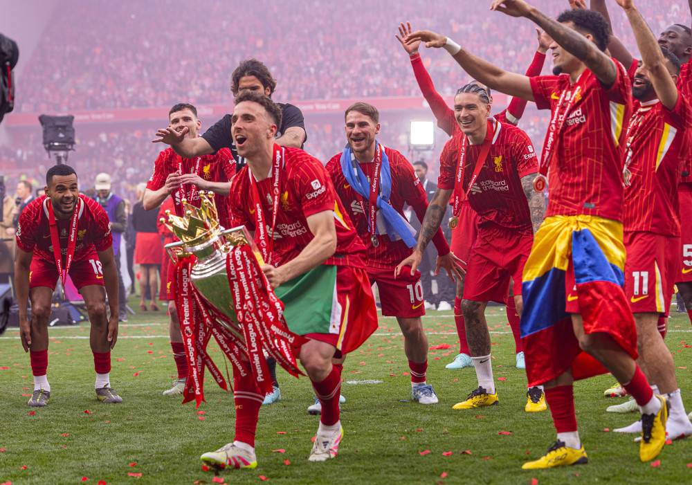 梅利尼特神勇！里昂客场战斯特拉斯堡，夺取胜利