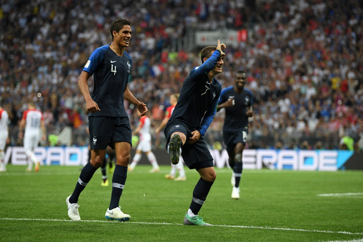 包含土耳其强势乌拉圭，博格巴爆发神勇的词条